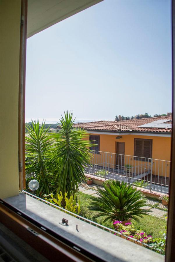 Casa D'Amare - A 600 Mt Dalla Spiaggia Follonica Exterior foto